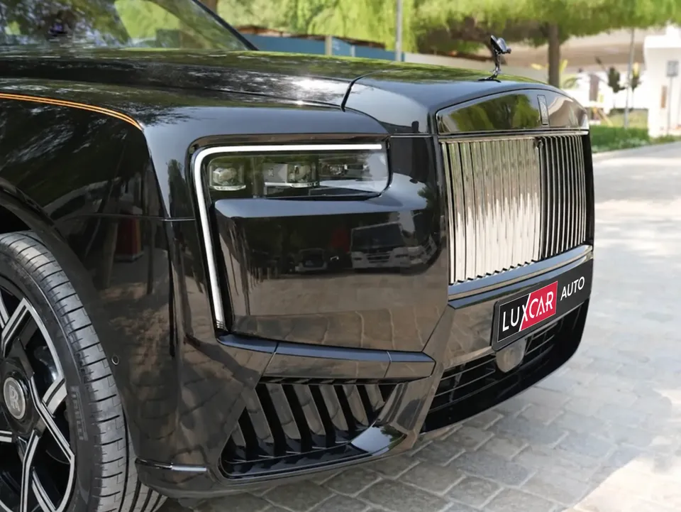 Rolls-Royce Cullinan Black Badge 2026 — фото 2