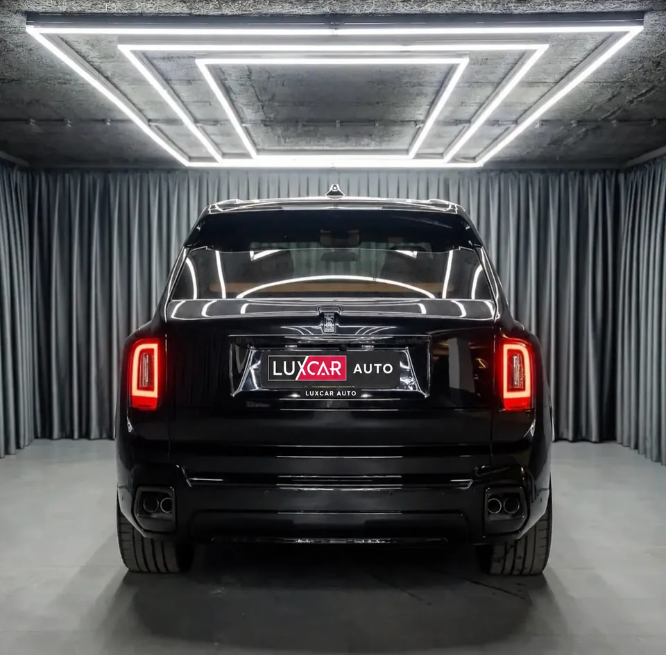 Rolls-Royce Cullinan Black Badge 2026 — фото 5
