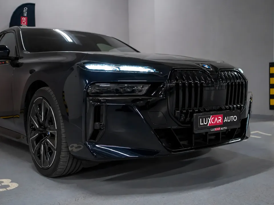 BMW 7 серия 760 2023 — фото 4