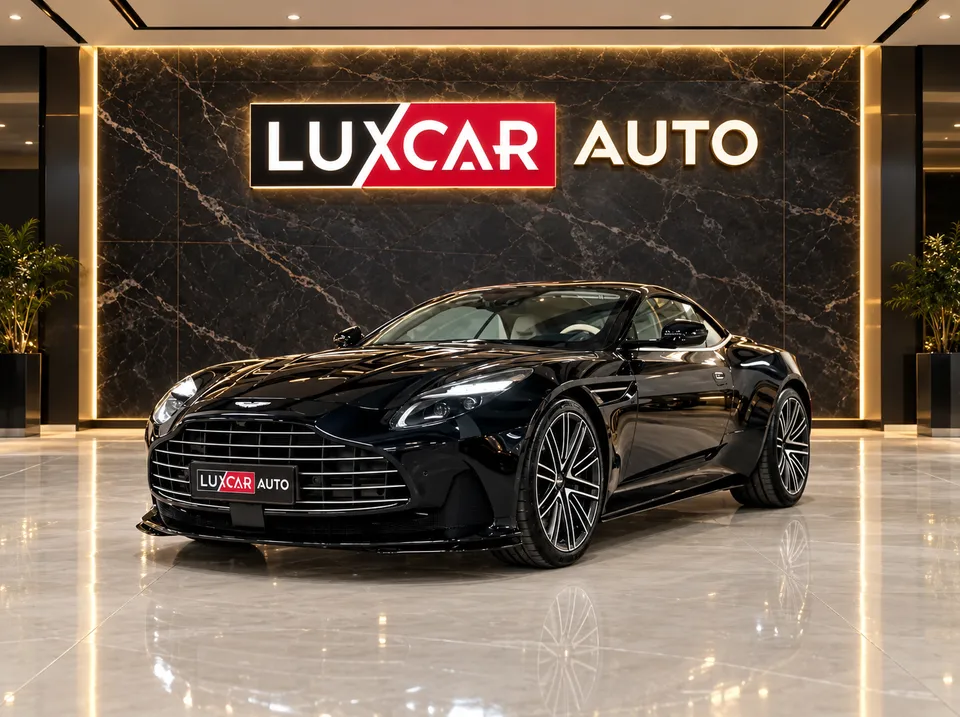 Aston Martin DB12 2025