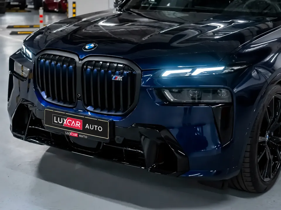 BMW X7 M60i 2025 — фото 2