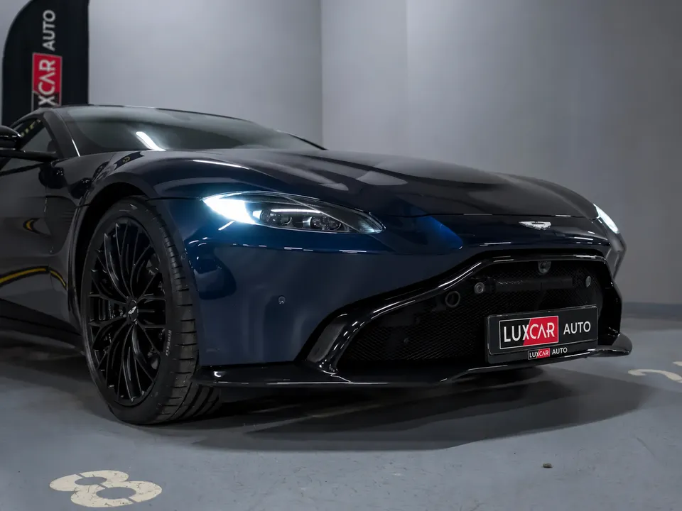 Aston Martin Vantage V8 2019 — фото 5