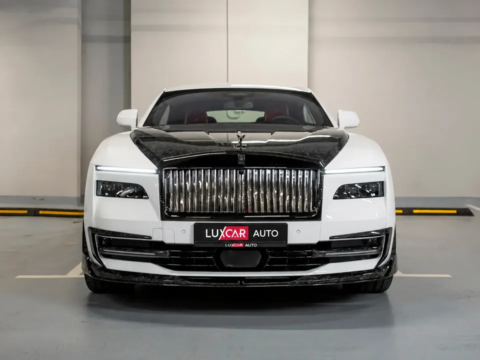 Rolls-Royce Spectre Black Badge Mansory 2025 — фото 2