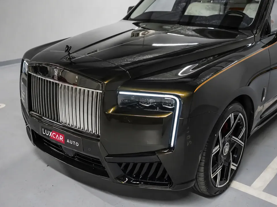 Rolls-Royce Cullinan Black Badge 2026 — фото 4