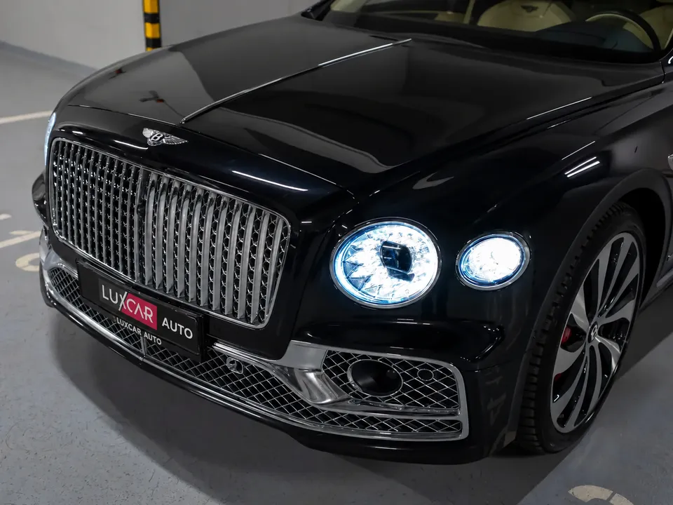 Bentley Flying Spur Azure 2022 — фото 3
