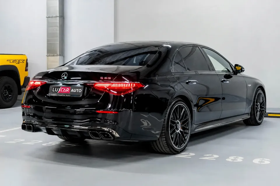Mercedes-Benz S-Класс AMG 2024 — фото 3