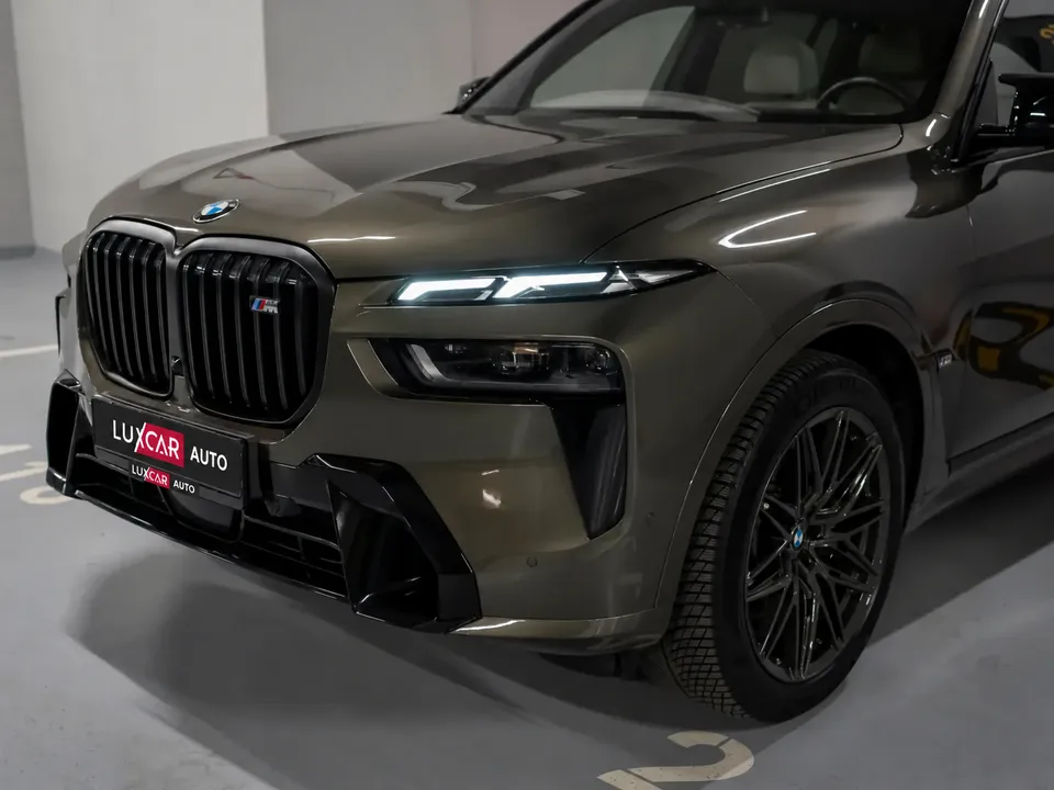 BMW X7 M Sport 2023 — фото 3