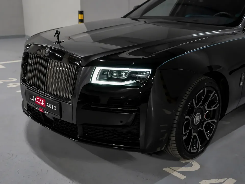 Rolls-Royce Ghost Black Badge 2022 — фото 3