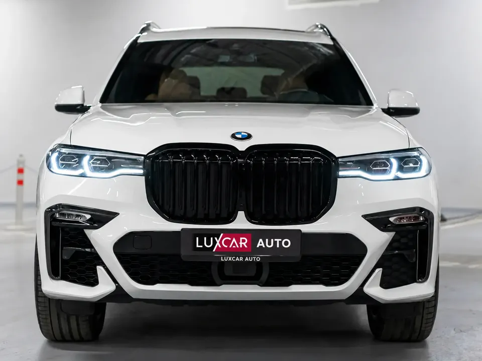 BMW X7 40D 2021 — фото 3