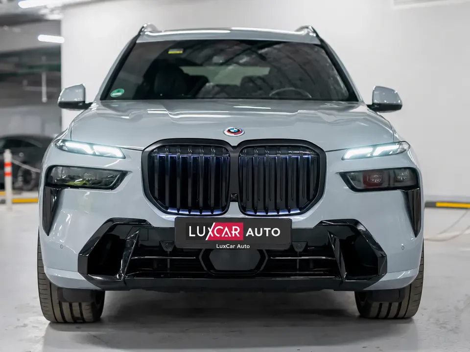 BMW X7 40D 2023 — фото 5