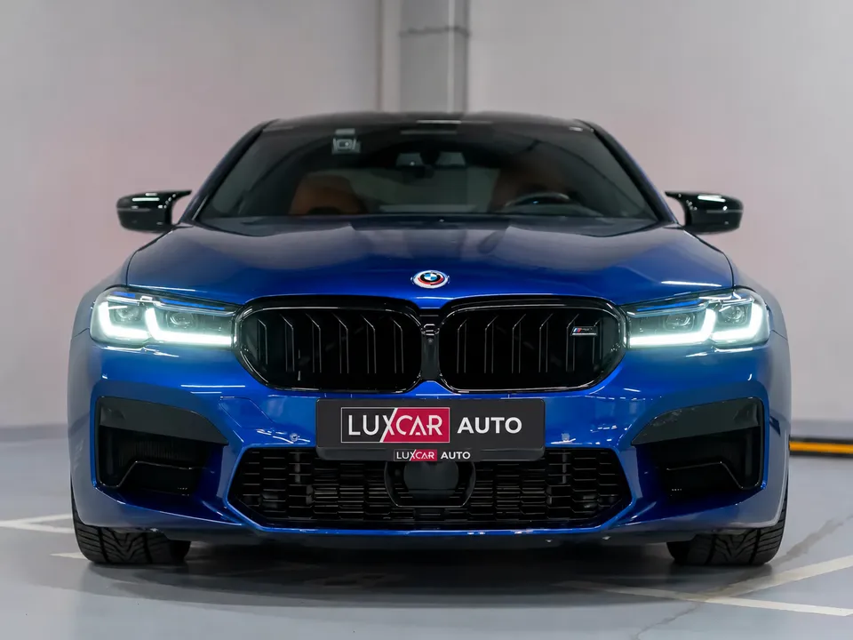 BMW M5 Максимальная комплектация 2022 — фото 2