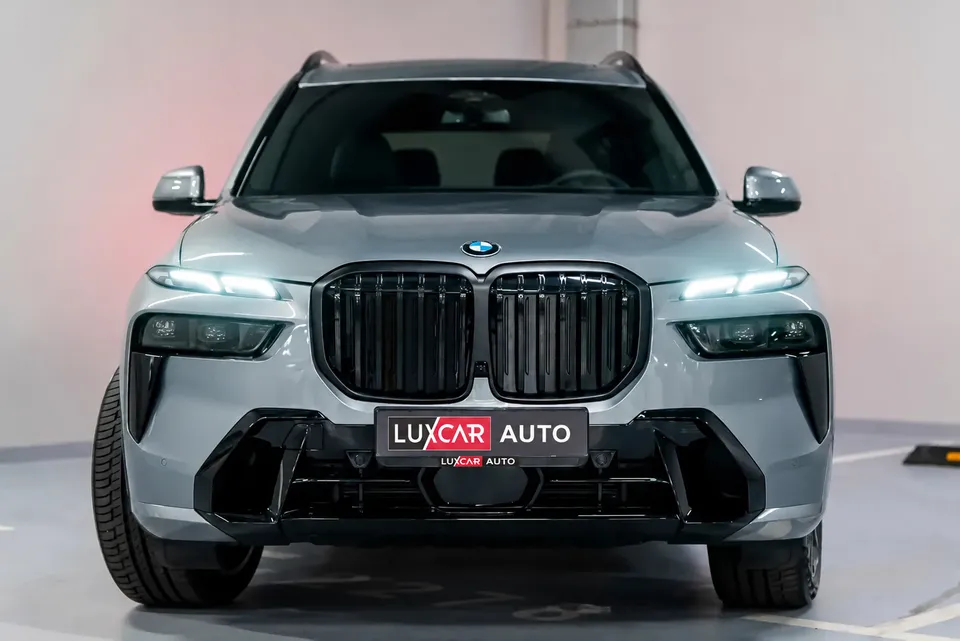 BMW X7 40D 2024 — фото 2