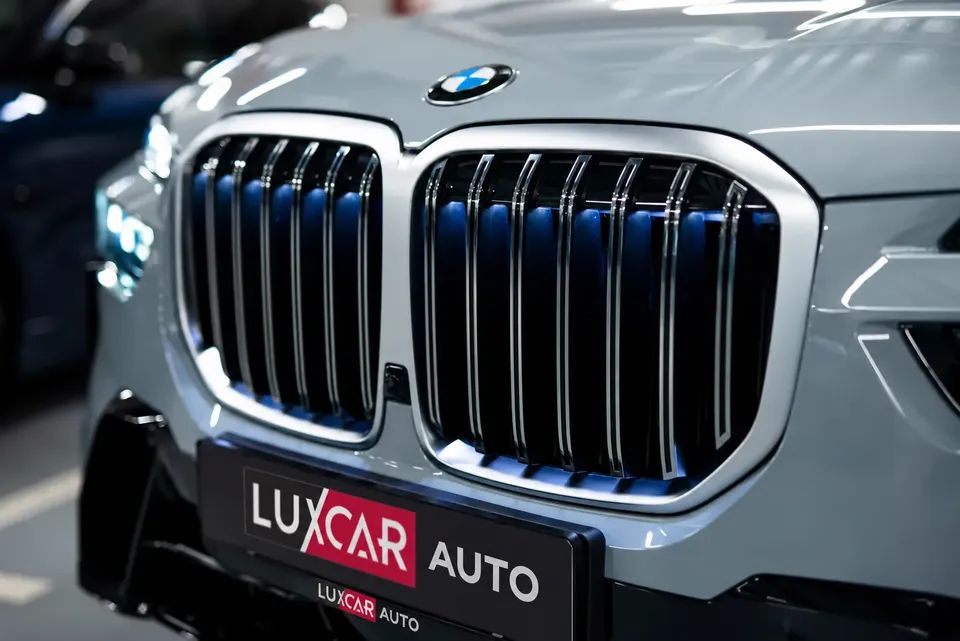 BMW X7 40D 2024 — фото 2