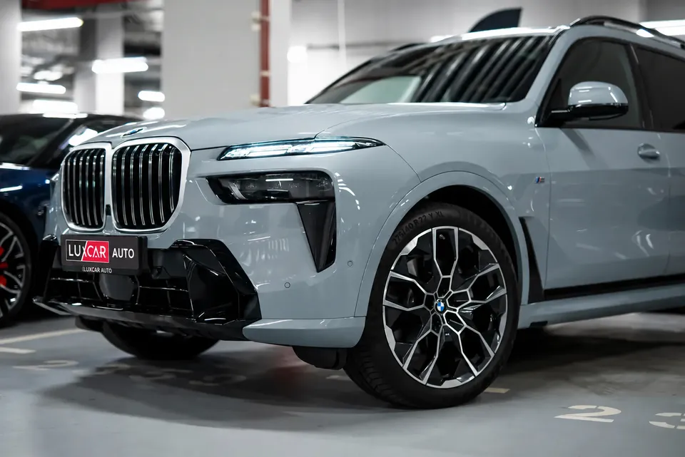BMW X7 40D 2024 — фото 2