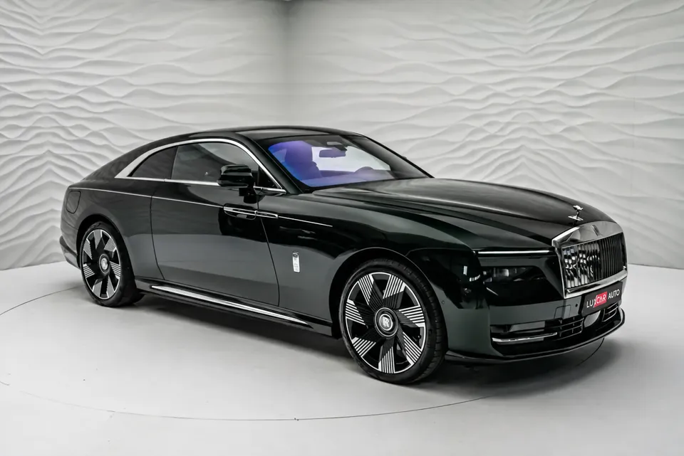 Rolls-Royce Spectre Series I 2024 — фото 4