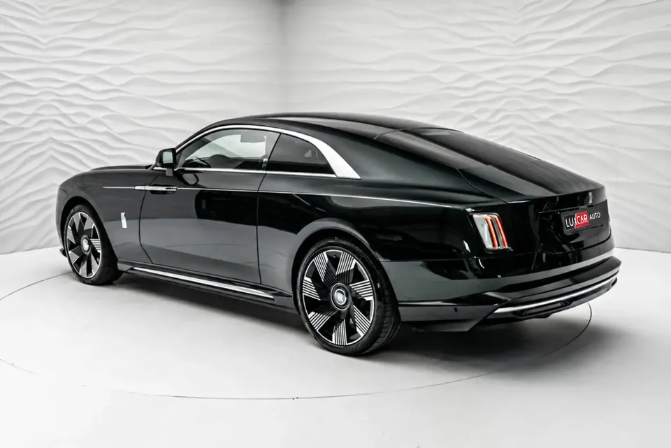 Rolls-Royce Spectre Series I 2024 — фото 5