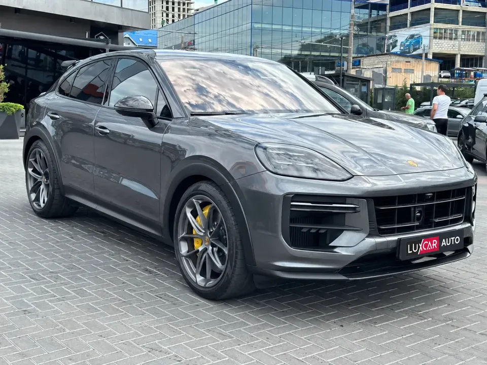 Porsche Cayenne Turbo GT 2023 — фото 3