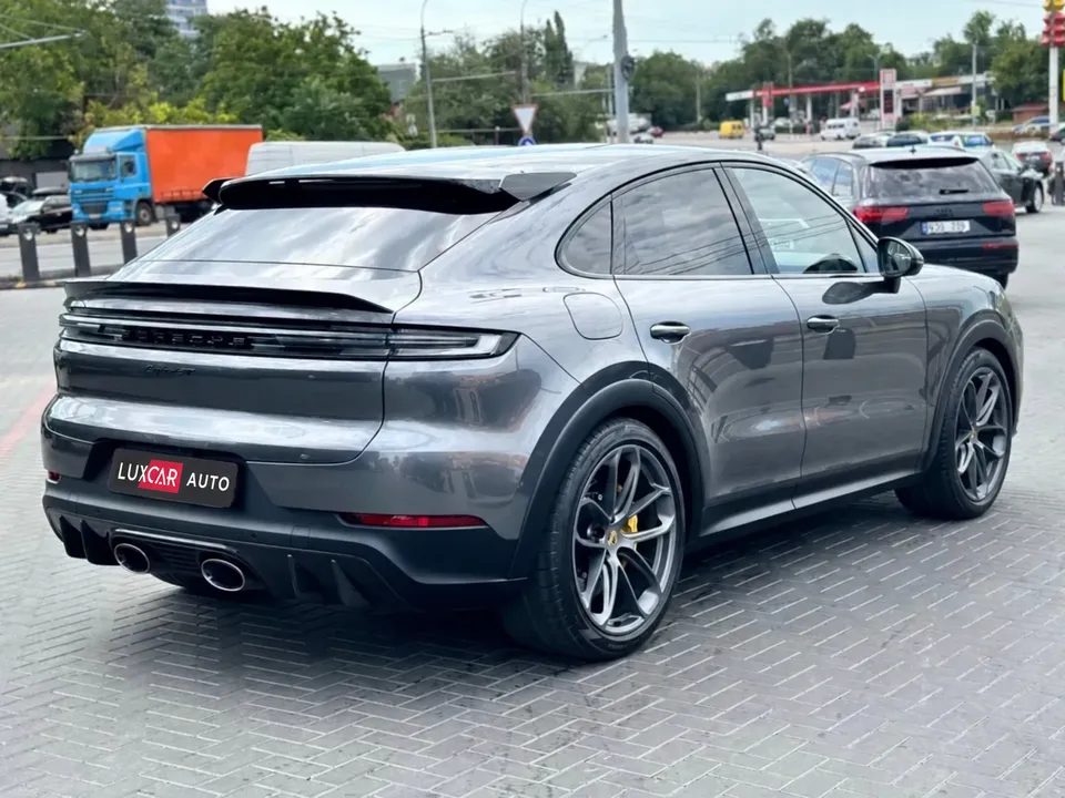 Porsche Cayenne Turbo GT 2023 — фото 5