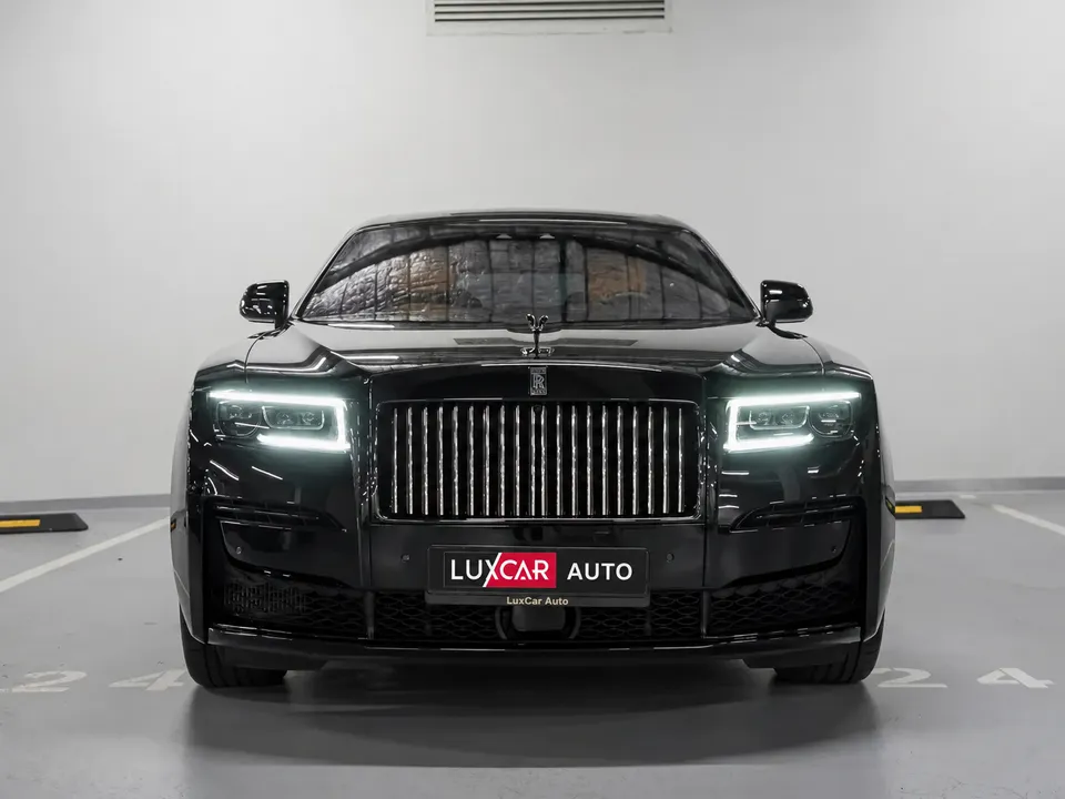 Rolls-Royce Ghost Black Badge 2023 — фото 2