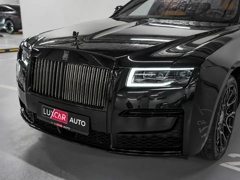 Rolls-Royce Ghost Black Badge 2023 — фото 4