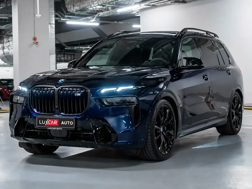 BMW X7 M60i 2025 — фото 1