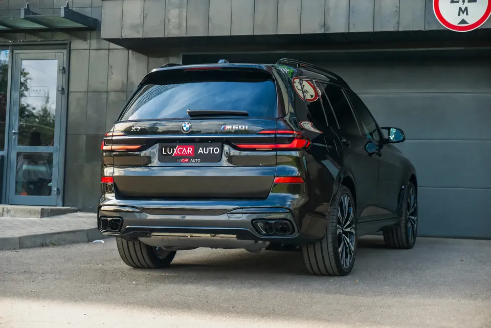 BMW X7 M60i 2024 — фото 5