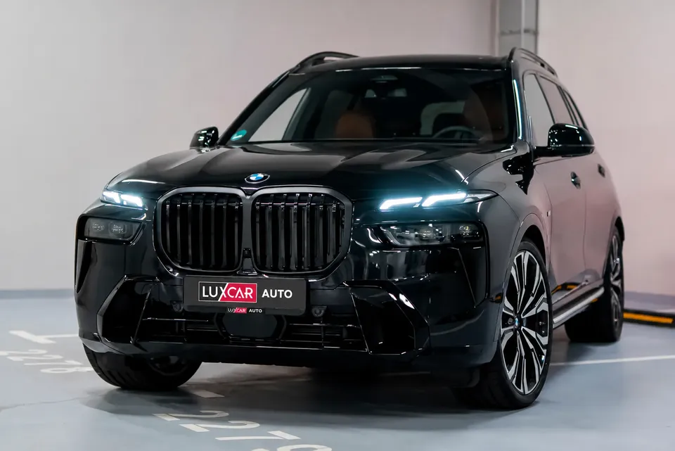 BMW X7 2025