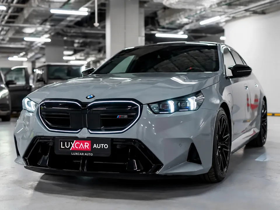 BMW M5 2025
