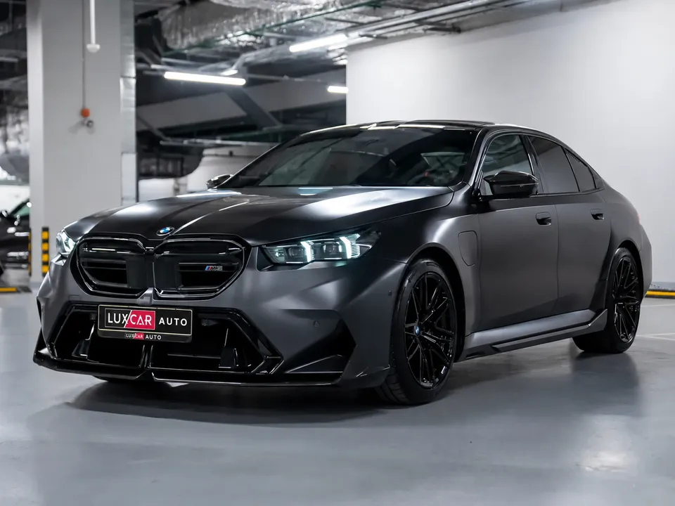 BMW M5 2025