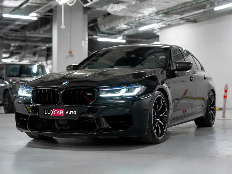 BMW M5 2021
