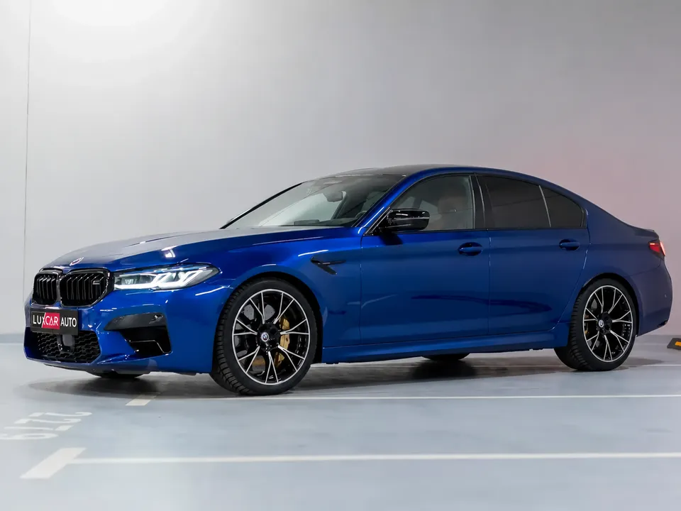 BMW M5 2022