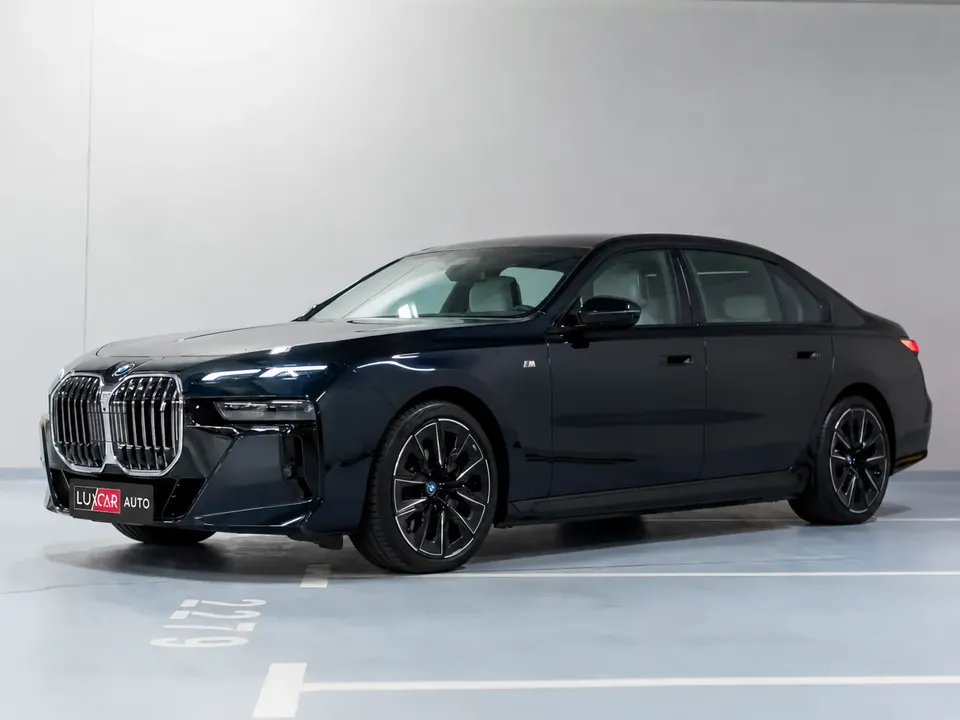 BMW i7 2022