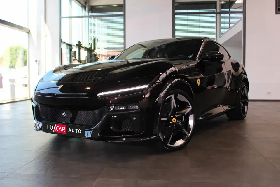 Ferrari Purosangue 2024