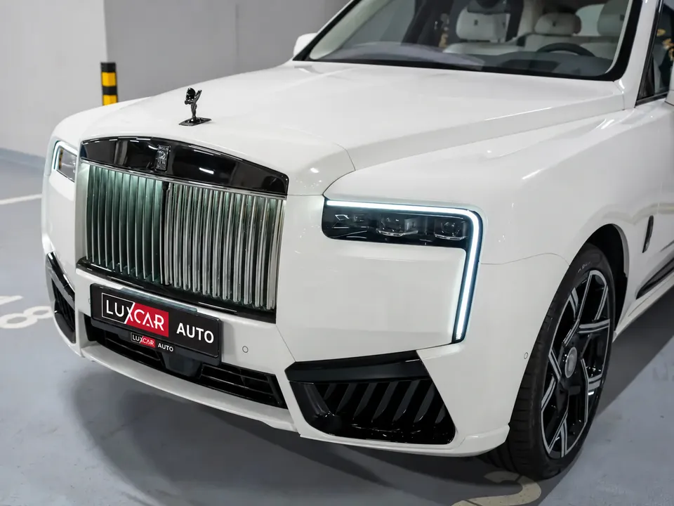 Rolls-Royce Cullinan Black Badge 2026 — фото 4