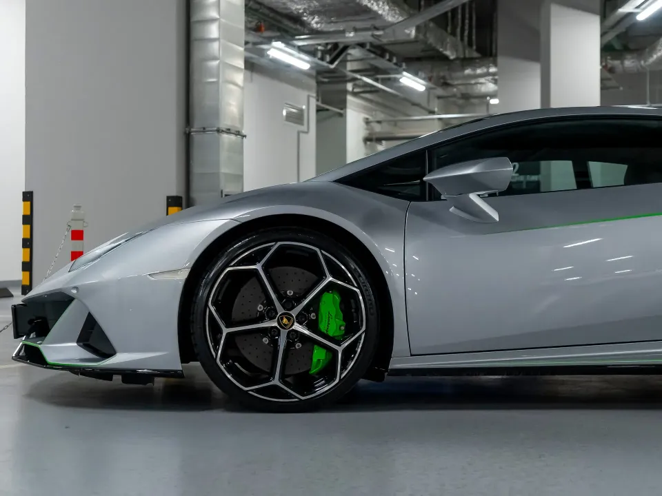 Lamborghini Huracán EVO-trim Sportivo 2021 — фото 2