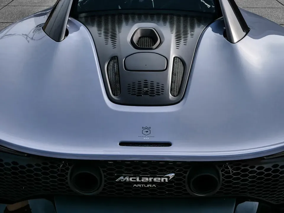 McLaren Artura I 2026 — фото 5