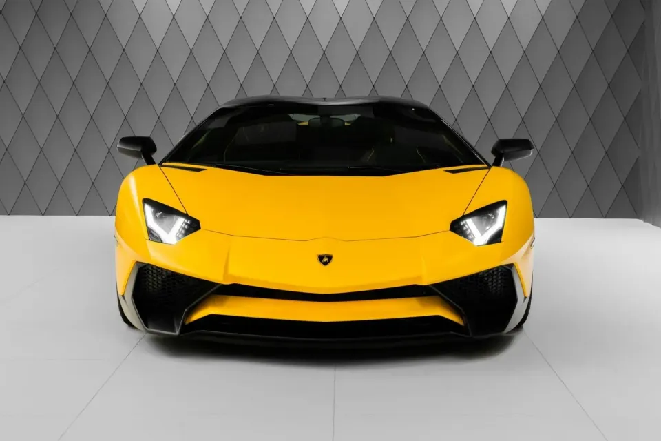 Lamborghini Aventador 2024 — фото 4