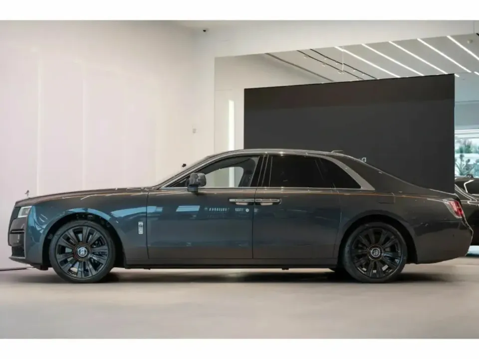 Rolls-Royce Ghost Black Badge (Series I) 2024 — фото 4