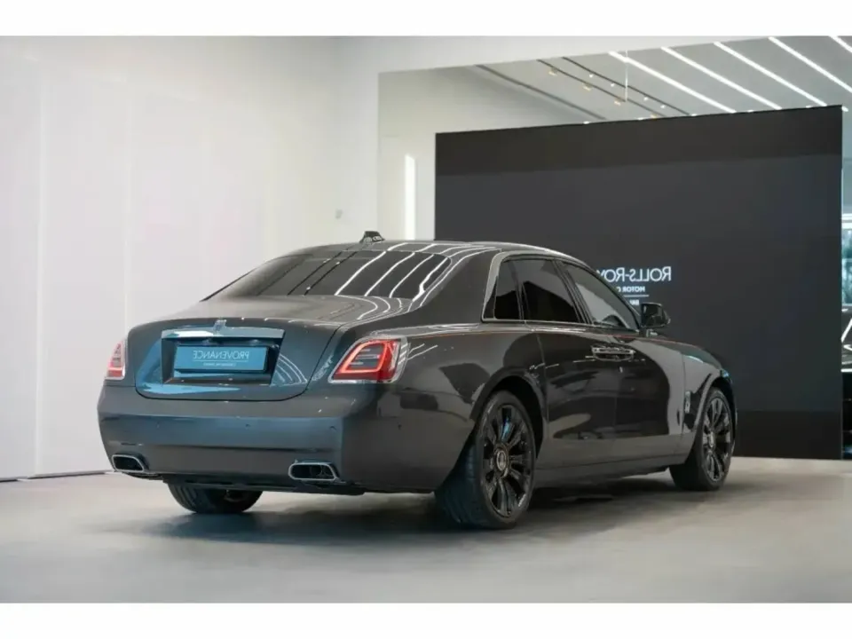 Rolls-Royce Ghost Black Badge (Series I) 2024 — фото 5
