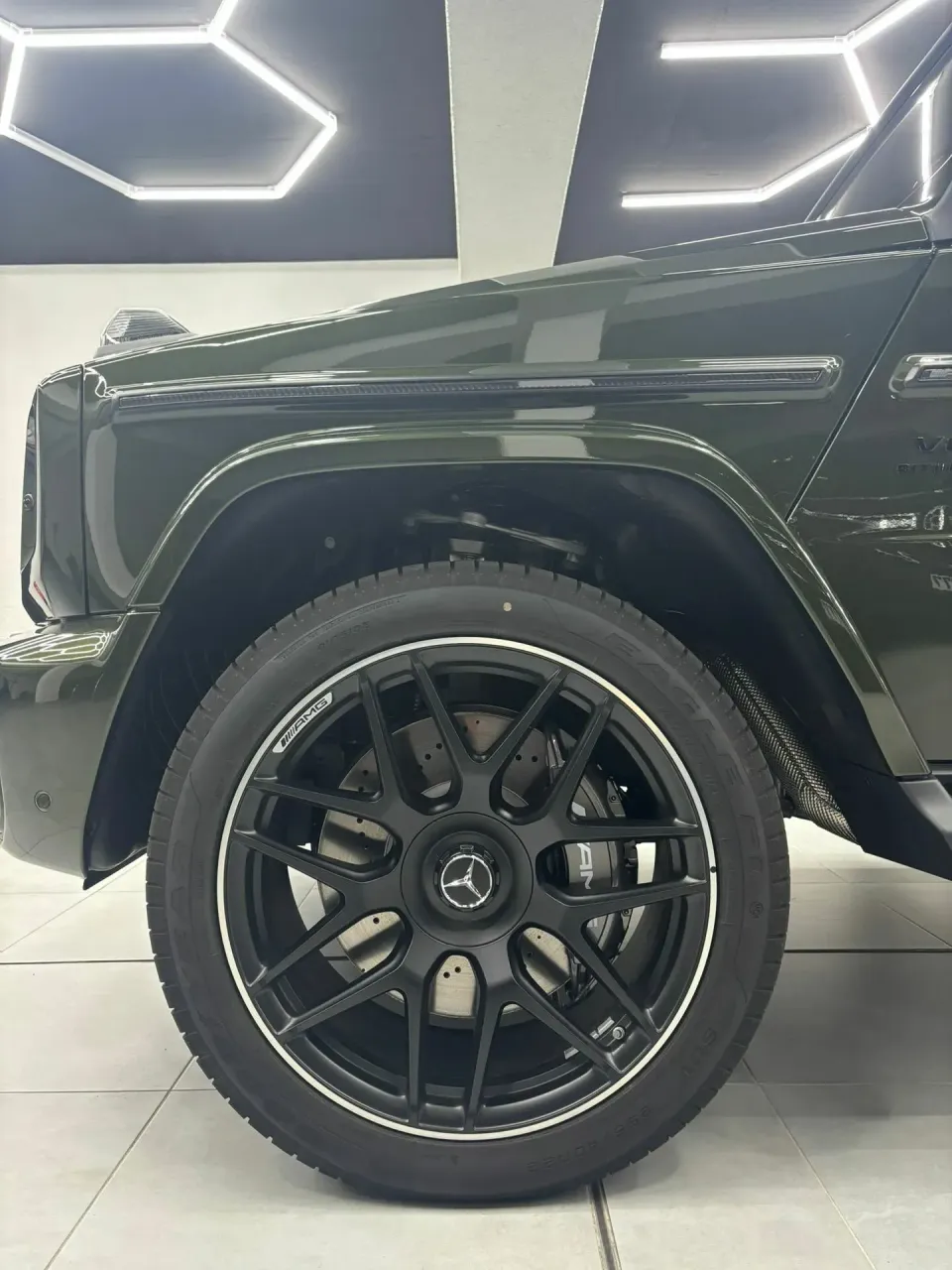 Mercedes-Benz G-Класс AMG 2025 — фото 4
