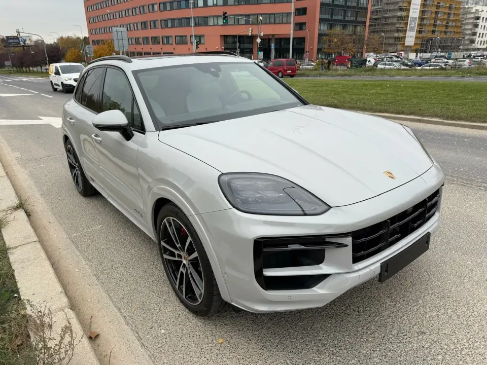 Porsche Cayenne GTS 2024 — фото 2