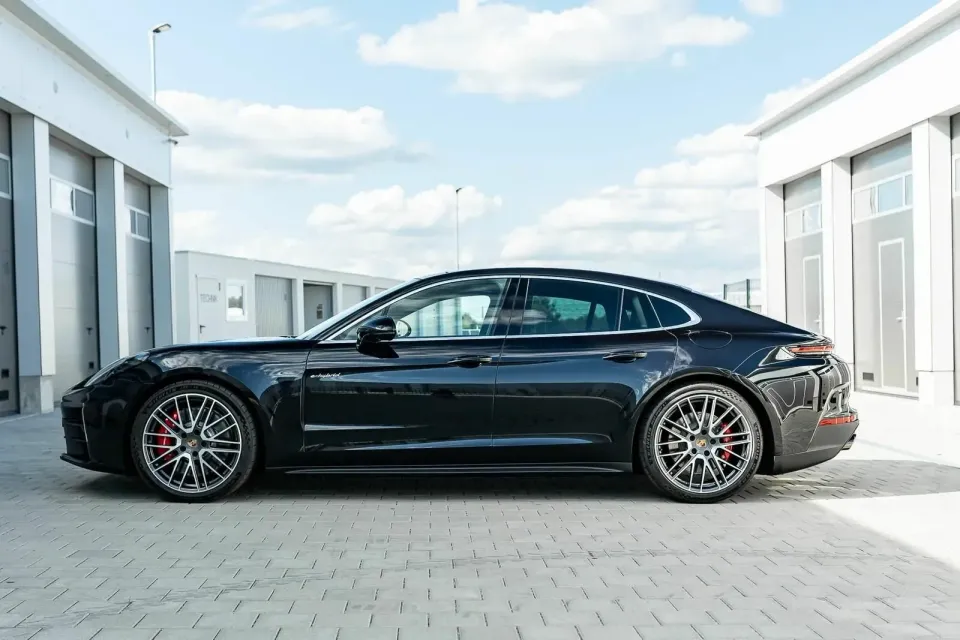 Porsche Panamera 4S E-Hybrid 2025 — фото 3