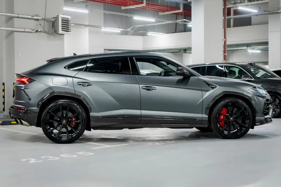 Lamborghini Urus Base 2019 — фото 4