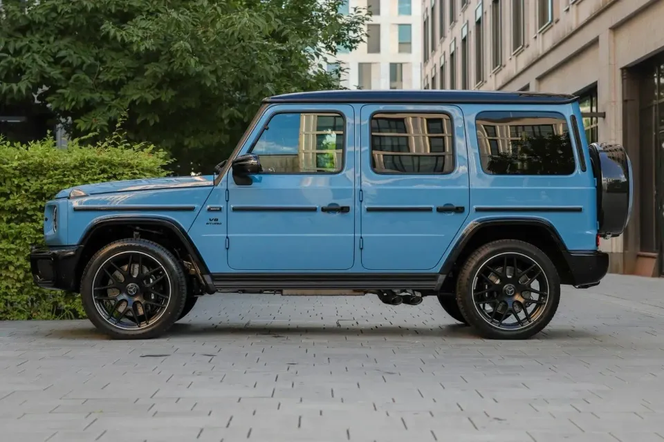 Mercedes-Benz G-Класс 63 AMG 2025 — фото 4