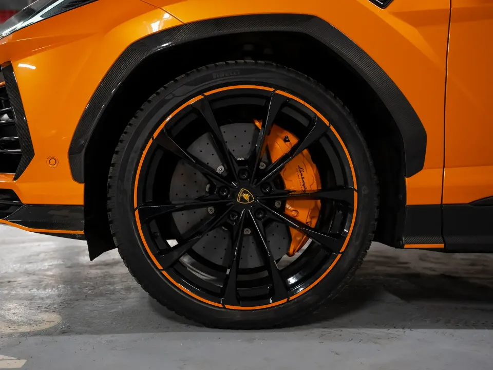 Lamborghini Urus Capsule 2021 — фото 4