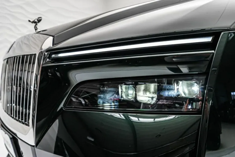 Rolls-Royce Spectre Series I 2024 — фото 2