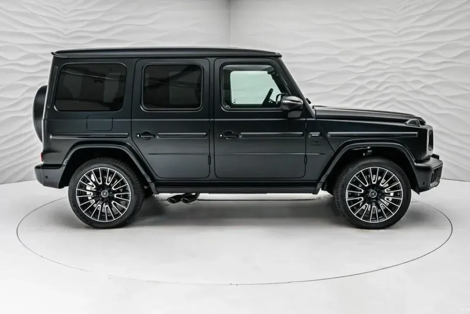 Mercedes-Benz G-Класс AMG 2025 — фото 3