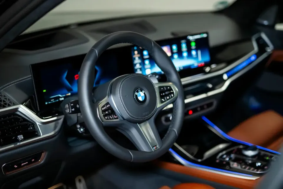 BMW X7 xDrive40d 2024 — фото 3