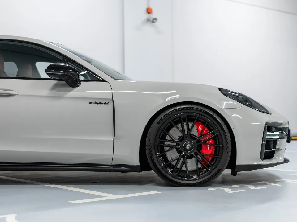 Porsche Panamera Turbo e-hybrid 2025 — фото 4